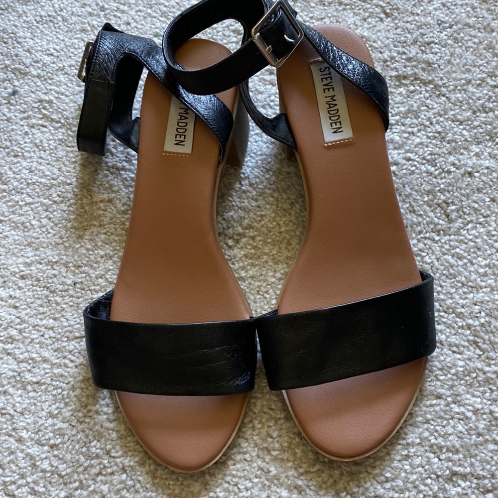 Steve Madden black strap shoes